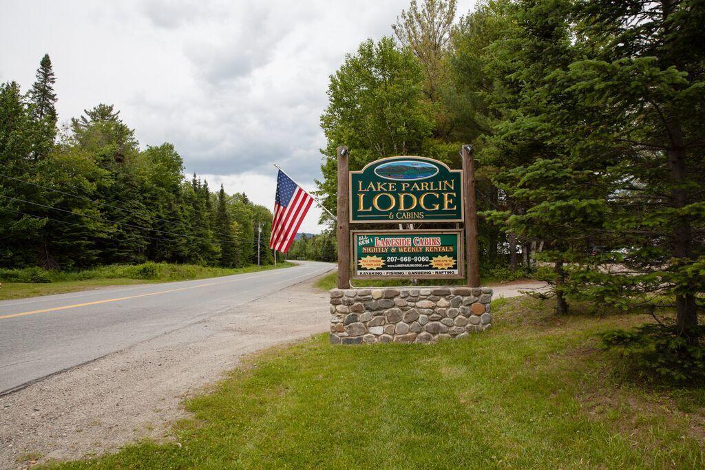 Lake Parlin Lodge & Cabins West Forks Eksteriør bilde