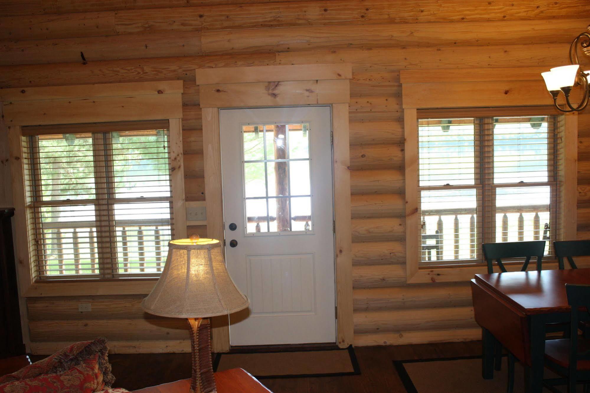 Lake Parlin Lodge & Cabins West Forks Eksteriør bilde